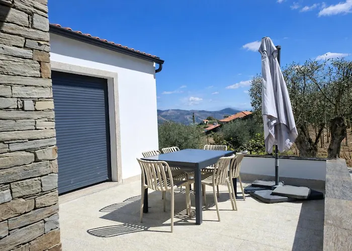 The Douro Nest * 杜罗河畔瓦伦萨